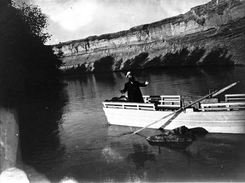 [Jossele Rosenblatt in een boot op de Jordaan, 1932]