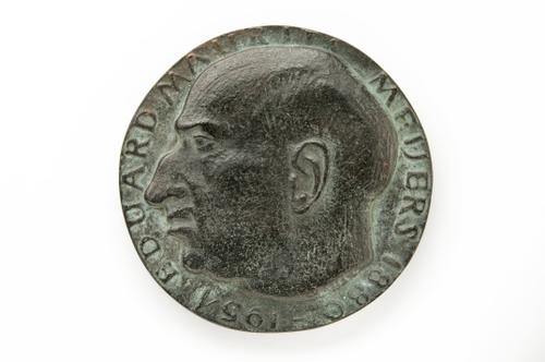 Bronzen penning met beeltenis van Eduard Maurits Meyers en-profil